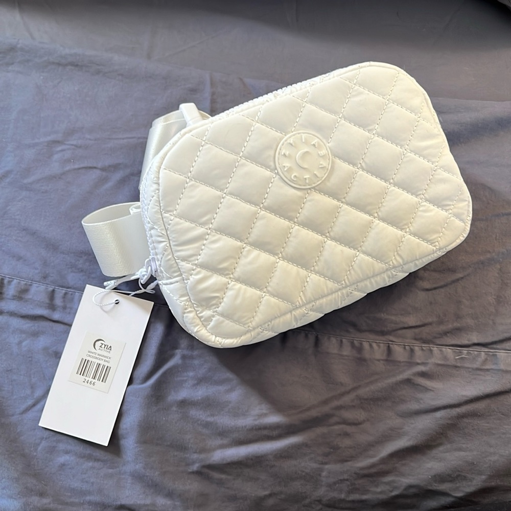 Zyia White Warwick Crossbody Bag NWT